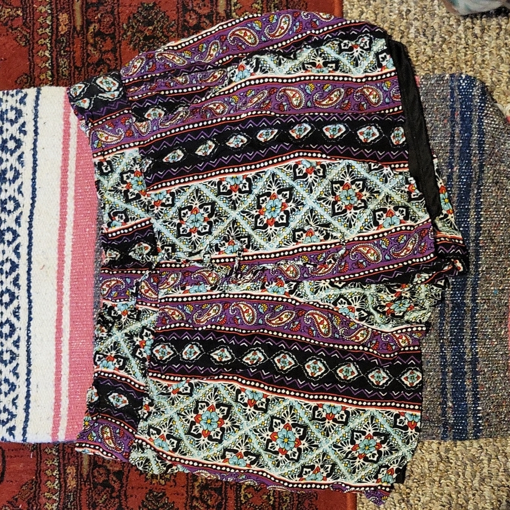 XL French Laundry paisley shorts